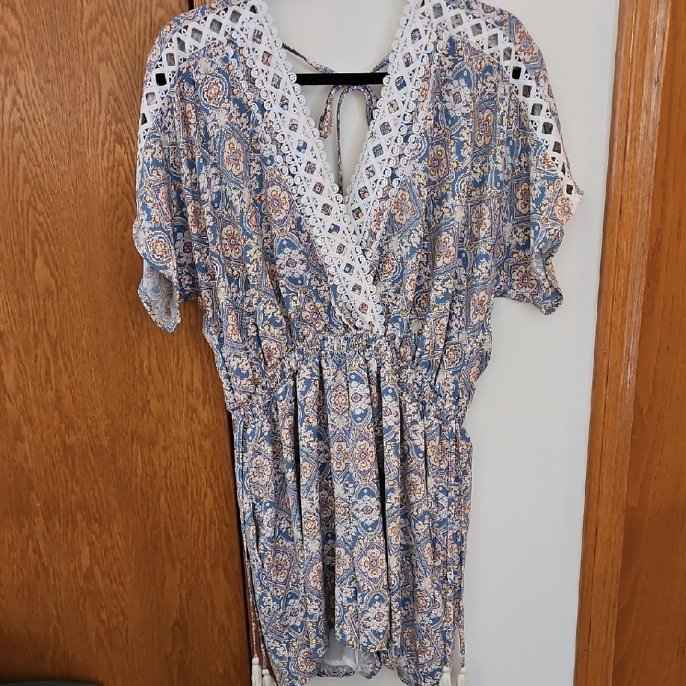 DAVI & DANI Blue Floral Lace Jumpsuit